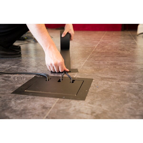 Cinta adhesiva de tela Shurtape, 50m de longitud, Adhesión de 75 oz./in, Negro - P- 628