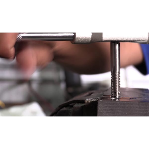 Drill America m25 x 1.5 HSS Plug Tap - DWTSMT25X1.5