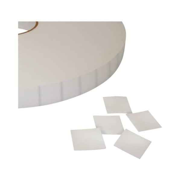Cinta adhesiva Tape Logic® de espuma de doble cara, 1/16", 1" x 1", blanco, 324 unidades/rollo - T95213