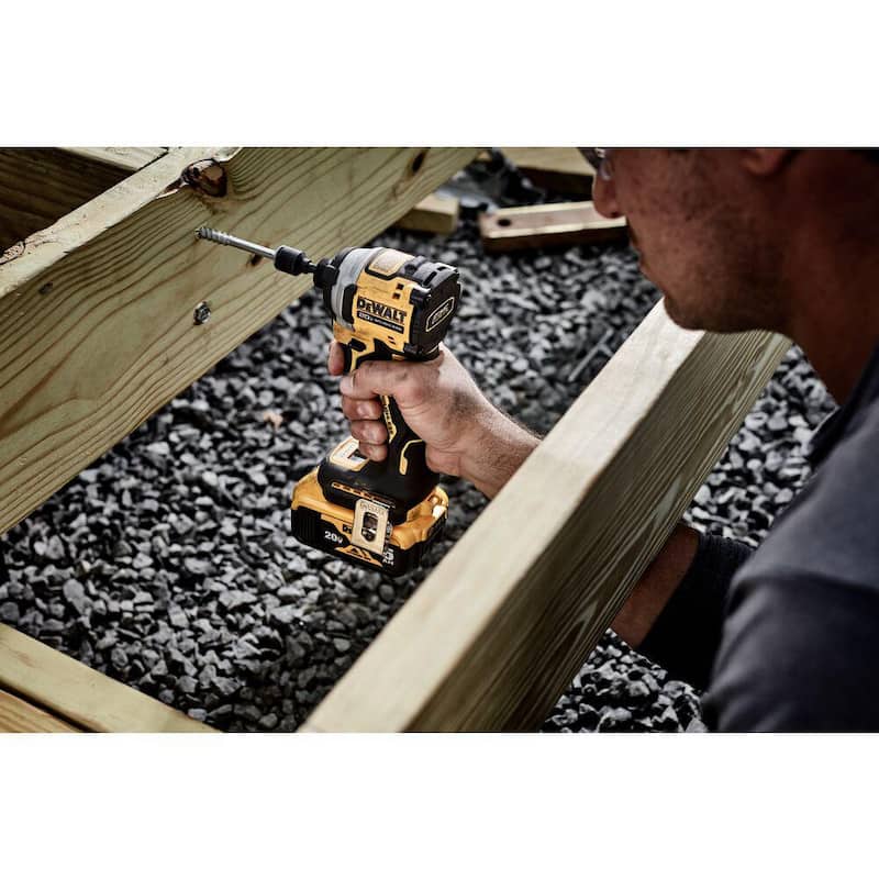 DEWALT Taladro/destornillador inalámbrico 20V MAX XR, Inalámbrico con impacto ATOMIC, Combo de 2 herramientas, (2) Baterías de 2.0Ah, Cargador y Bolsa - DCK2051D2