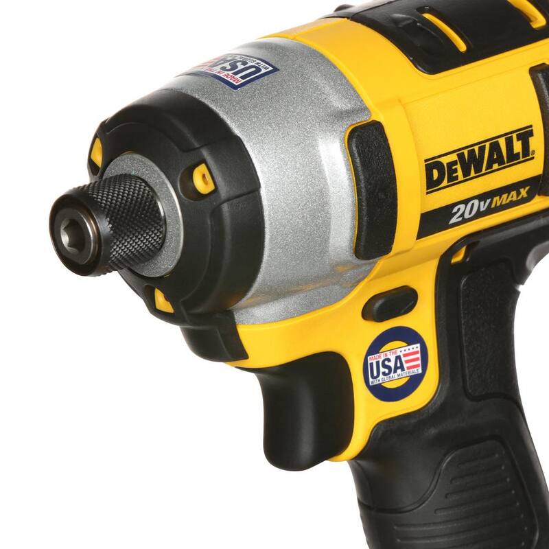 Estuche combinado con 4 herramientas inalámbricas DEWALT 20V MAX con (2) baterías de 20V 2.0Ah y cargador - DCK466D2