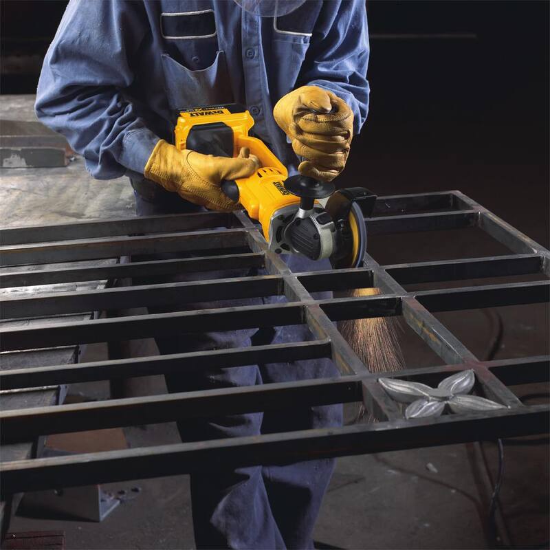 Juego de Combo DEWALT 20V MAX XR inalámbrico con taladro/impacto sin escobillas, martillo, 20V 4.5-5 in. Amoladora y (2) Baterías 20V 4.0Ah - DCK299M2WDCG412B