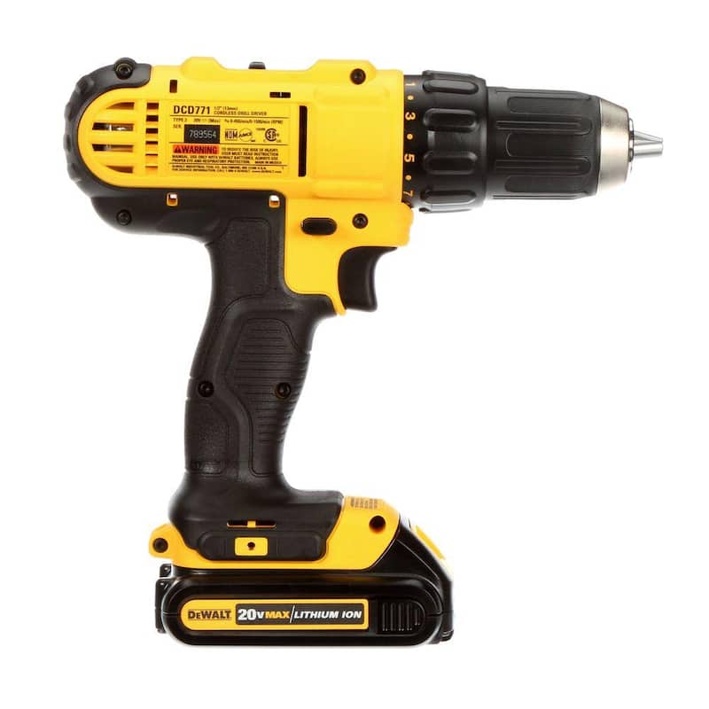 Kit combinado DEWALT 20V MAX inalámbrico de 4 herramientas con (2) baterías de 20V 1.5Ah y cargador - DCK444C2
