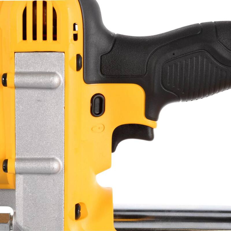 Juego de herramientas inalámbricas industriales DEWALT 20V MAX XR de 2 herramientas con llave de impacto de 1/2 pulgadas, pistola de grasa y (1) batería de 20V 5.0Ah - DCK206P1