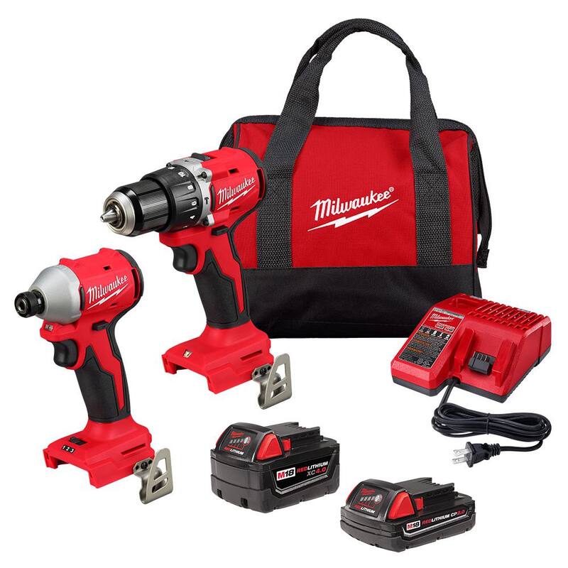 Kit combo de Taladro de Martillo de Impacto Compacto Inalámbrico sin escobillas Milwaukee M18 18-Volt de Iones de Litio (2 herramientas) con (2) baterías, bolsa - 3693-22CX.
