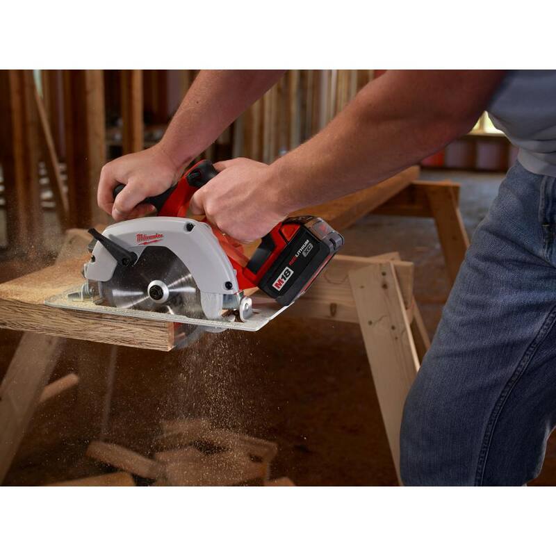 Juego de Herramientas Inalámbricas Milwaukee M18 18V de Iones de Litio (6 herramientas) con Dos Baterías de 3.0 Ah, 1 Cargador, 1 Bolsa de Herramientas - 2696-26