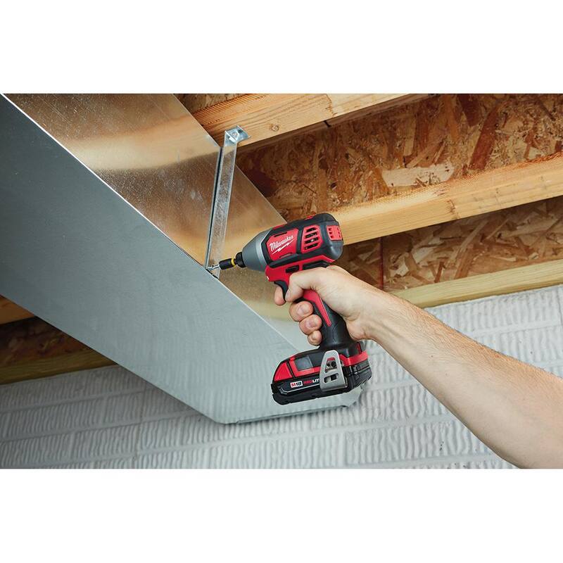 Milwaukee M18 18V Lithium-Ion Combo de Taladro/Atornillador Inalámbrico e Impacto (Conjunto de 2 herramientas) con Juego de 50 Puntas de Destornillador - 2691-22-48-32-4024