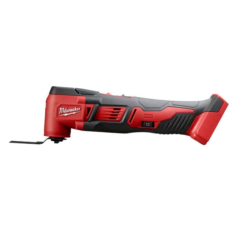 Kit de herramientas inalámbricas Milwaukee M18 18V de ion de litio (4 herramientas) con Herramienta multiusos oscilante M18 y Aspiradora húmeda/seca de 2 galones - 2696-24-2626-20-0880-20.