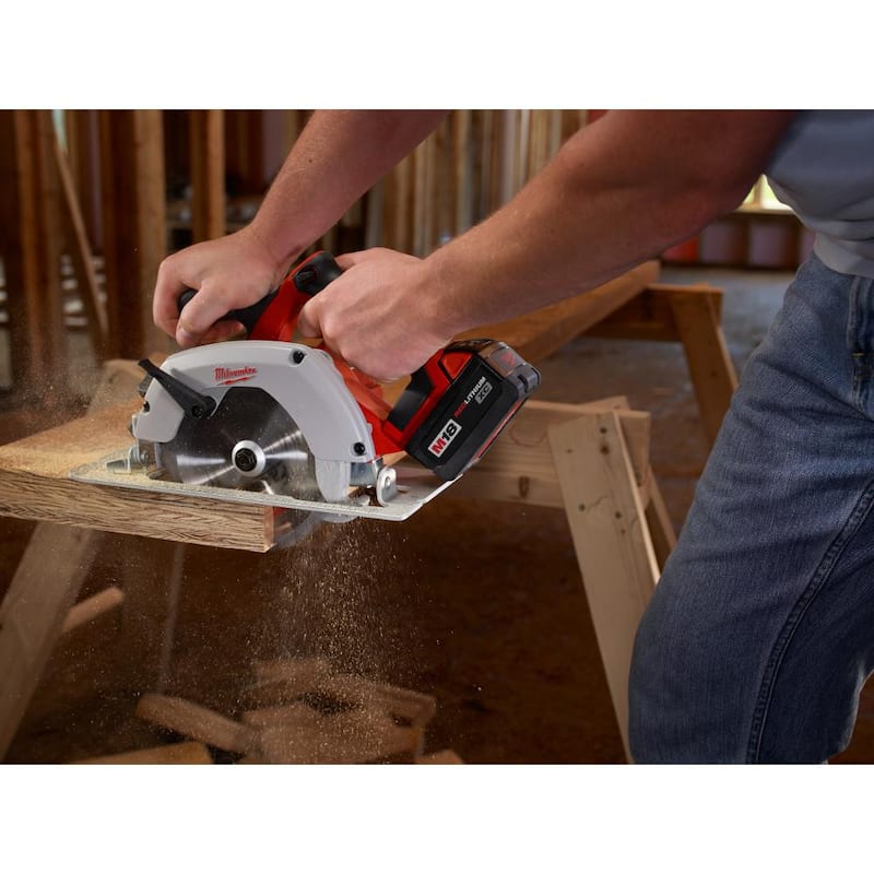 Milwaukee M18 18V Juego Combo de Taladro/Atornillador Inalámbrico de Iones de Litio (2 herramientas) con Sierra Circular - 2691-22-2630-20