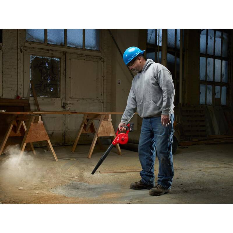 Juego de Herramientas Inalámbricas Combo Milwaukee M18 18V de Iones de Litio (6 herramientas) con Llave de Impacto de 3/8 pulgadas y Sopladora - 2696-26-2658-20-0884-20