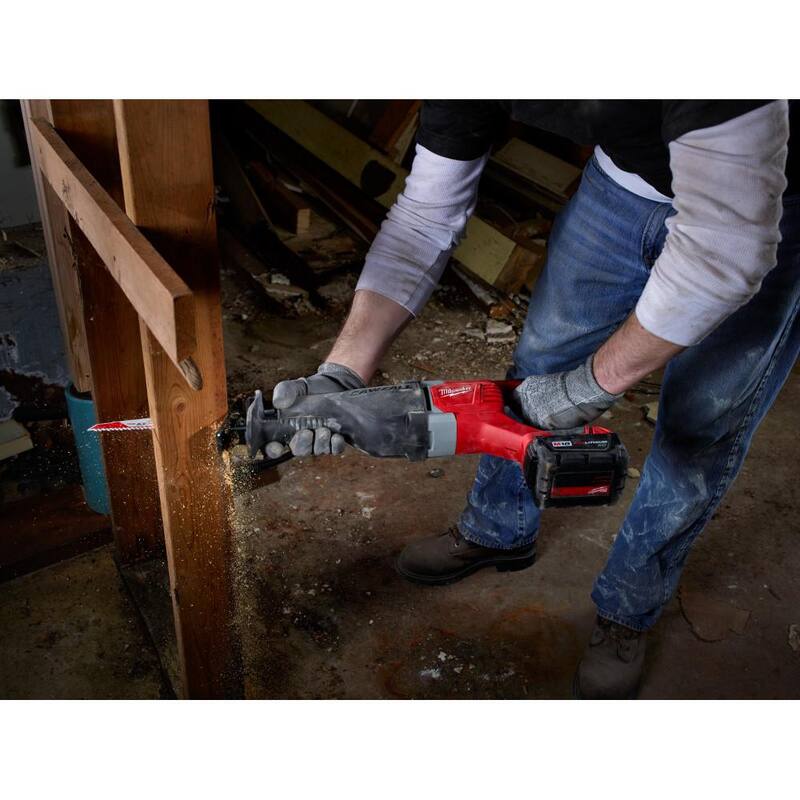 Juego combo de herramientas Milwaukee M18 18V taladro inalámbrico/destornillador de impacto/sierra recíproca/herramienta multiuso (4 herramientas) - 2691-22-2621-20-2626-20