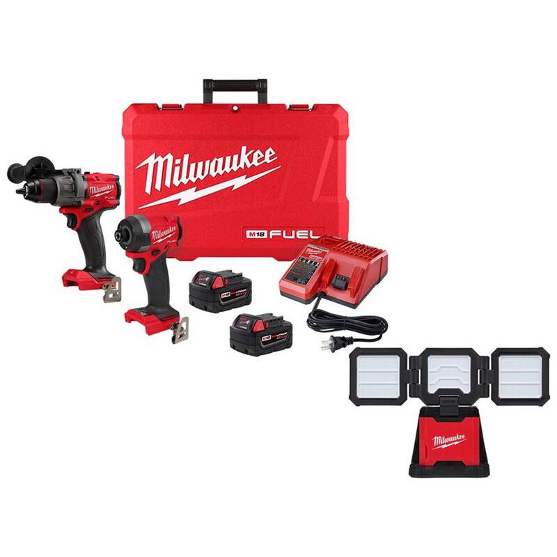 Milwaukee M18 FUEL 18V Litio-Ion sin escobillas inalámbrico Taladro de martillo/Atornillador de impacto Combo Kit (2 herramientas) con 2 baterías y M18 luz de inundación - 3697-22-2368-20.