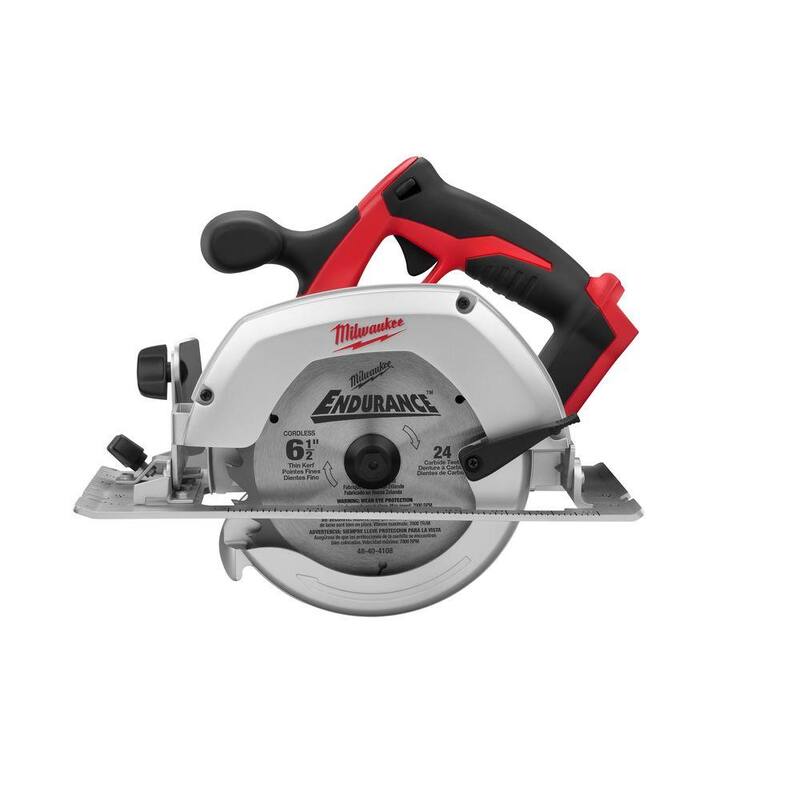 .
Paquete combinado inalámbrico Milwaukee M18 18V de iones de litio (4 herramientas) con sierra circular M18 6-1/2 in. gratis - 2695-24-2630-20