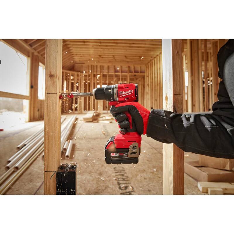 Milwaukee M18 18-Volt Lith-Ion Brushless Cordless Compact Hammer Drill/Impact Combo Kit (2 herramientas) con 2 baterías y M18 FUEL Router - 3693-22CX-2723-20