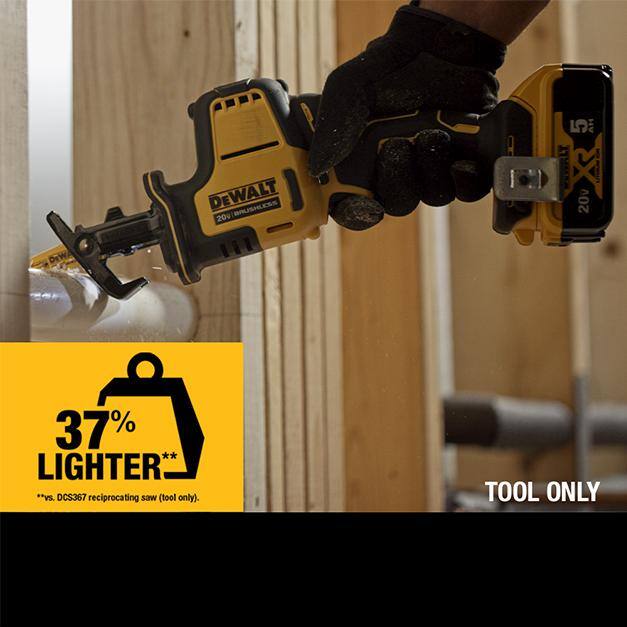 Kit combinado inalámbrico DEWALT ATOMIC 20-Volt MAX de iones de litio (2 herramientas) y sierra de sable compacta con (2) baterías de 2Ah, cargador y bolsa - DCK225D2WCS369B