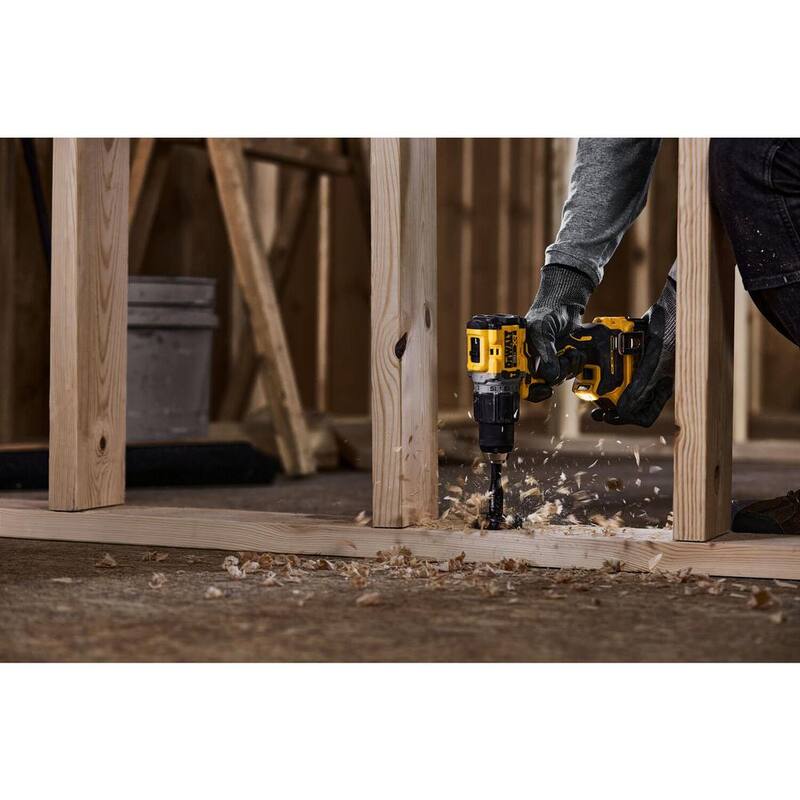 Kit combo inalámbrico de taladro percutor DEWALT 20-Volt MAX XR y atornillador de impacto Atomic de 2 herramientas con impact driver y dos baterías de 4 Ah - DCK2050M2WF860B