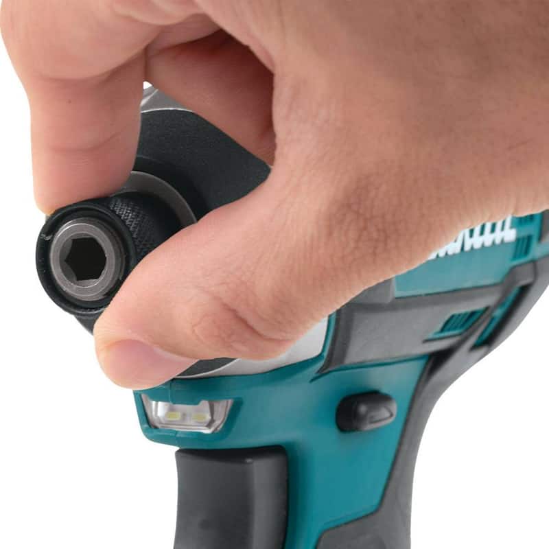 Kit compacto de dos piezas inalámbrico de iones de litio 18V LXT de Makita 1.5 Ah (Destornillador-Taladro/Atornillador de Impacto) - CT225SYX