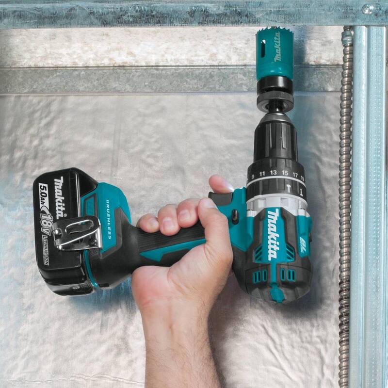 Kit combinado inalámbrico de 2 piezas con martillo perforador y destornillador de impacto de 18V LXT de litio-ion sin escobillas Makita 5.0 Ah - XT269T.