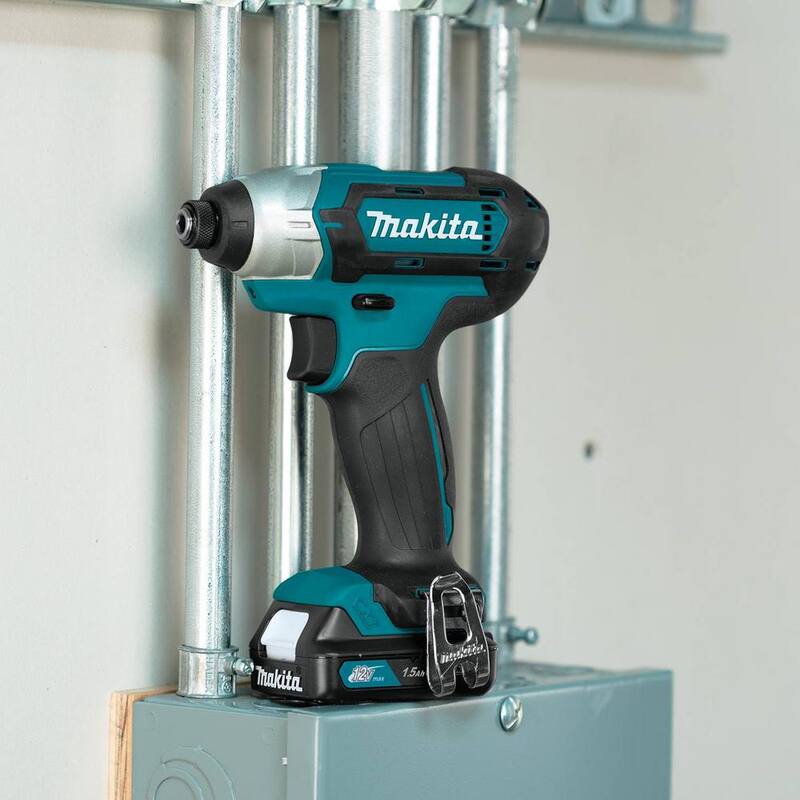 Juego de combo de taladro inalámbrico y destornillador de impacto Makita 12V max CXT 1.5 Ah de iones de litio (2 piezas) - CT232