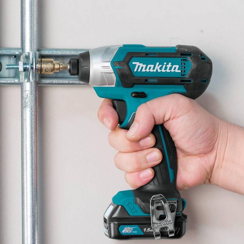 Juego de combo de taladro inalámbrico y destornillador de impacto Makita 12V max CXT 1.5 Ah de iones de litio (2 piezas) - CT232