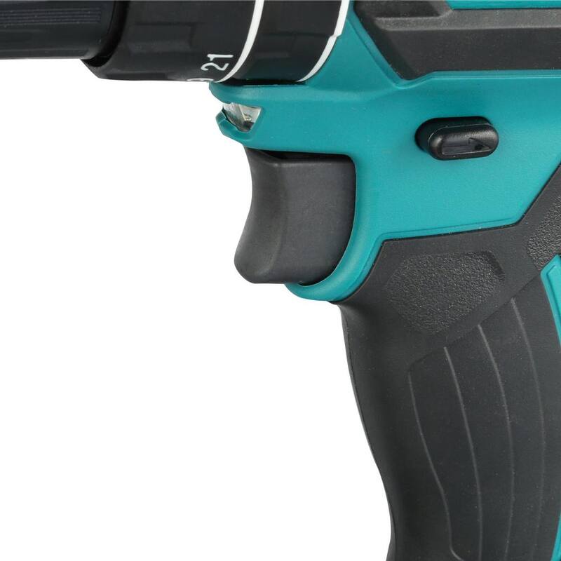 Kit combo inalámbrico Makita 18V LXT de iones de litio (5 herramientas) con (2) baterías de 3.0 Ah, cargador rápido y bolsa para herramientas - XT505