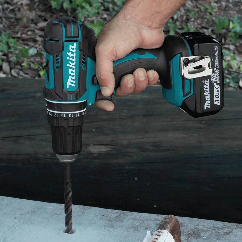Kit combinado inalámbrico de iones de litio LXT de 18V 3.0Ah de Makita (7 piezas) - XT704