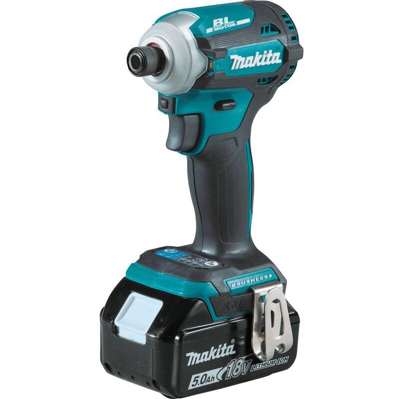Kit combinado inalámbrico Makita 18V LXT de ion de litio sin escobillas de 5.0 Ah (2 piezas) con una sierra reciprocante de ion de litio 18V LXT de regalo - XT288T-XRJ04Z.