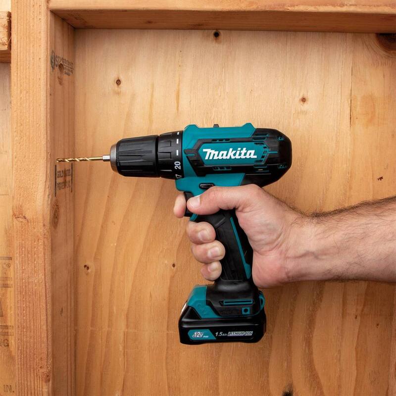 
Kit combo inalámbrico de litio-ion Makita 12V max CXT de 3 piezas (taladro-destornillador/ llave de impacto/ luz) 1.5 Ah - CT326