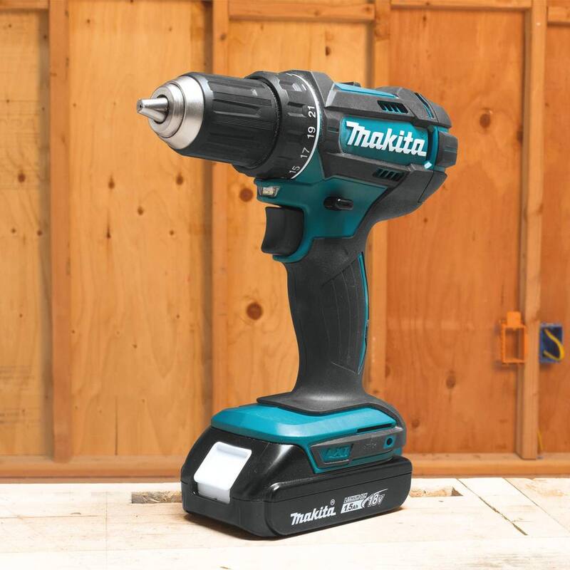 Kit combinado compacto de 2 piezas Makita 18V LXT de litio-ion con juego de llaves de impacto XPS SAE con estándar SA (10 piezas) - CT225SYX-E01672