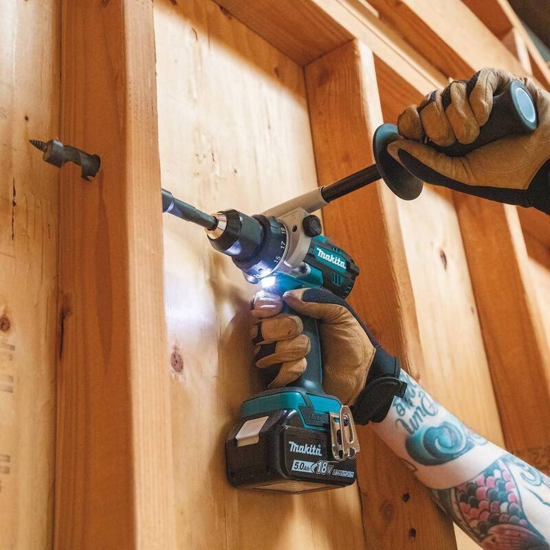Kit combo inalámbrico sin escobillas de iones de litio de 18V LXT de Makita 5.0 Ah (2 piezas) con pistola de calor inalámbrica de iones de litio de 18V LXT como bonificación - XT288T-XGH01ZK.
