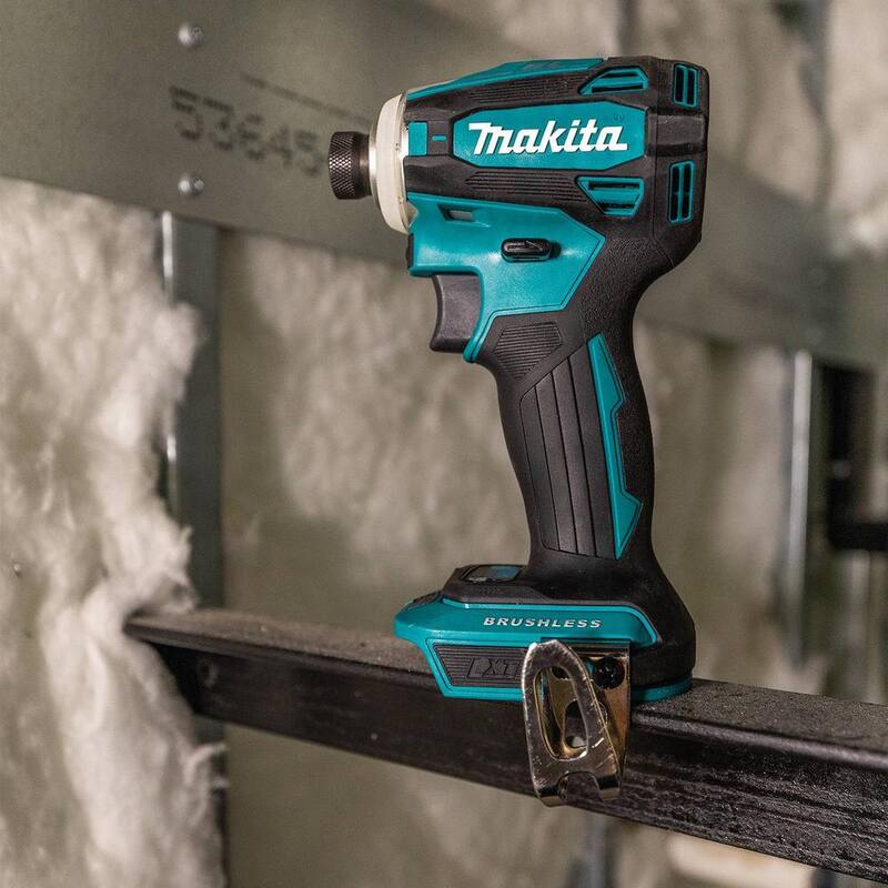 Kit combo inalámbrico sin escobillas de iones de litio de 18V LXT de Makita 5.0 Ah (2 piezas) con pistola de calor inalámbrica de iones de litio de 18V LXT como bonificación - XT288T-XGH01ZK.