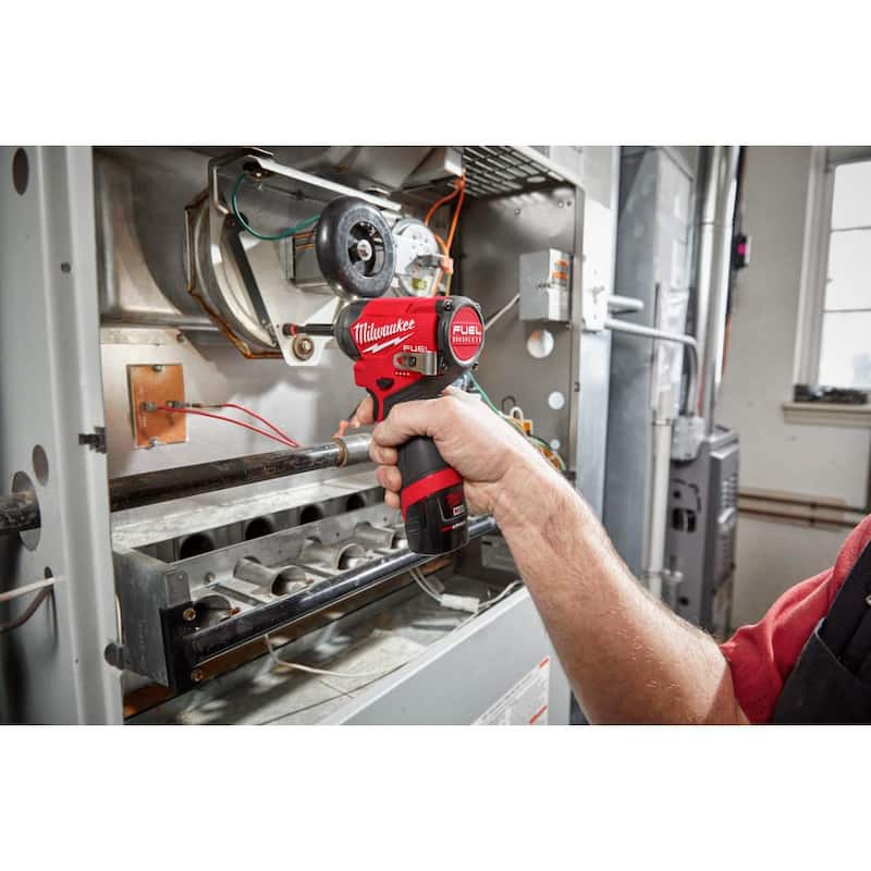 Milwaukee M12 FUEL 12-Volt Li-Ion Brushless Cordless Hammer Drill/Impact Driver Combo Kit (2 herramientas) con Multiherramienta Oscilante - 3497-22-2526-20