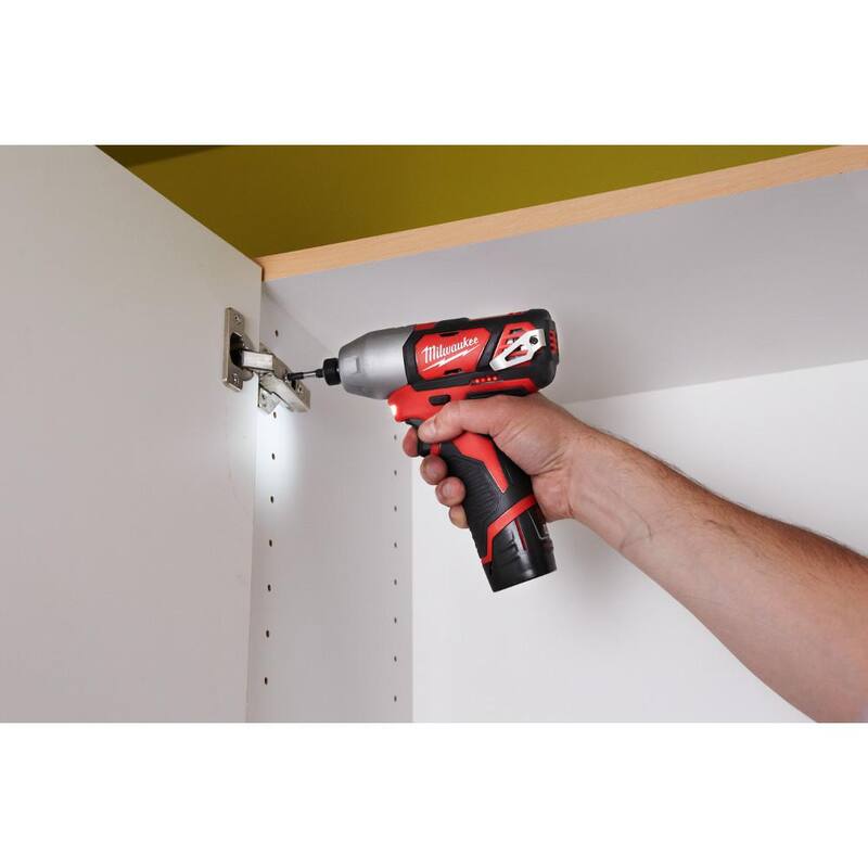 Milwaukee M12 12V Juego de Herramientas Inalámbricas de Iones de Litio (3 Herramientas) con Multi-Herramienta M12 - 2498-23-2426-20