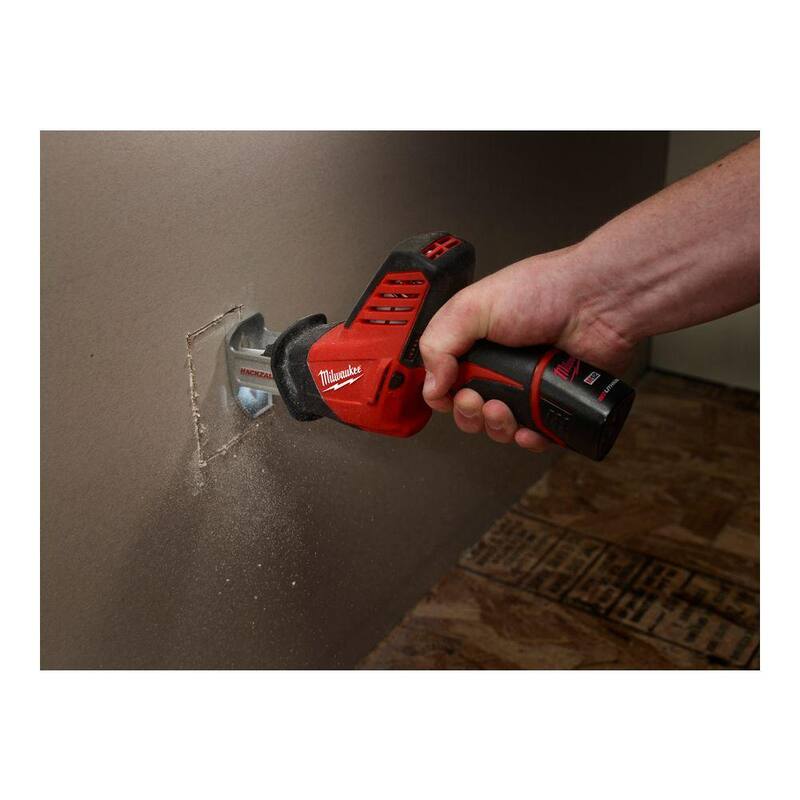 Kit de herramientas inalámbricas combo Milwaukee M12 12V de iones de litio (8 herramientas) con (2) baterías de 1.5Ah y (1) de 3.0Ah, (1) cargador, (1) bolsa de herramientas - 2495-28