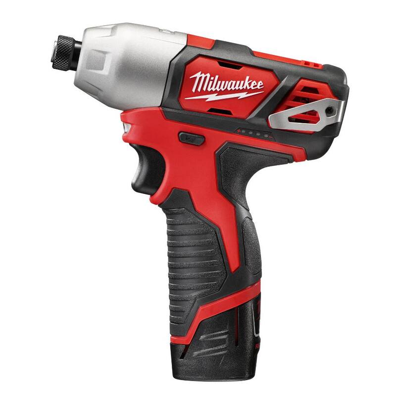 Juego combo de taladro/destornillador de impacto inalámbrico Milwaukee M12 de 12V con baterías M12 de 1.5Ah - 2494-22-48-11-2411