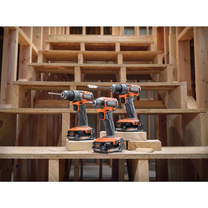 Kit de combo RIDGID 18V SubCompact Brushless de 2 herramientas con taladro/driver, impact driver, (2) baterías de 2.0 Ah, cargador y bolsa de herramientas - R97801