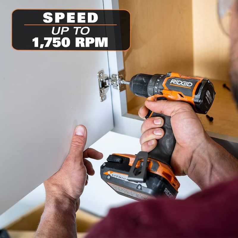 Kit de combo RIDGID 18V SubCompact Brushless de 2 herramientas con taladro/driver, impact driver, (2) baterías de 2.0 Ah, cargador y bolsa de herramientas - R97801