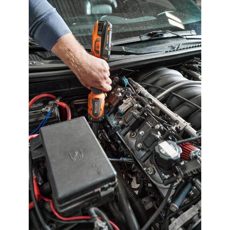 Kit de herramientas inalámbricas RIDGID 18V Brushless de 2 piezas con controlador de impacto angular derecho SubCompact y trinquete de alcance extendido (solo herramientas) - R87730B-R866021B