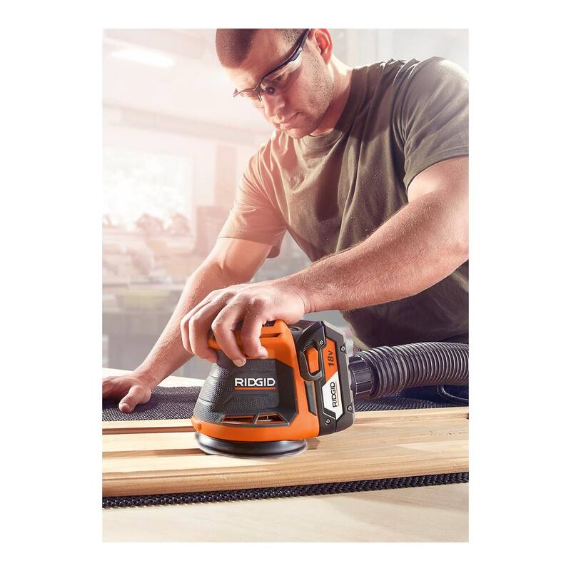 Juego de herramientas inalámbricas RIDGID de 18V con 2 herramientas, con cepillo de 3-1/4 pulgadas sin cable y bolsa de polvo, y lijadora orbital aleatoria de 5 pulgadas (solo herramientas) - R8481B-R8606B