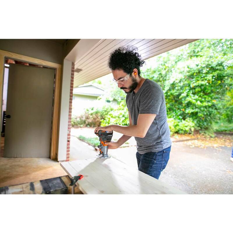 Paquete combinado de 2 herramientas inalámbricas sin escobillas RIDGID de 18V con cepillo para mano de 3-1/4 pulgadas con bolsa de polvo y router de base fija compacto (solo herramientas) - R8481B-R860443B
