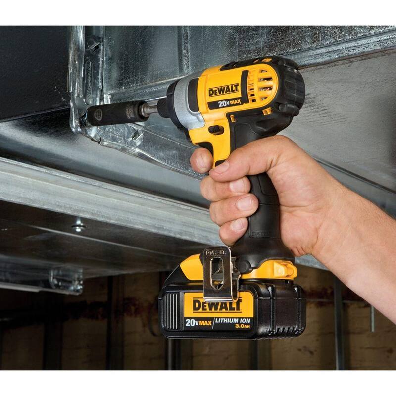 DEWALT 20V MAX Taladro de impacto inalámbrico de 1/4 de pulgada, (1) batería de 20V 1.3Ah, cargador y bolsa - DCF885C1