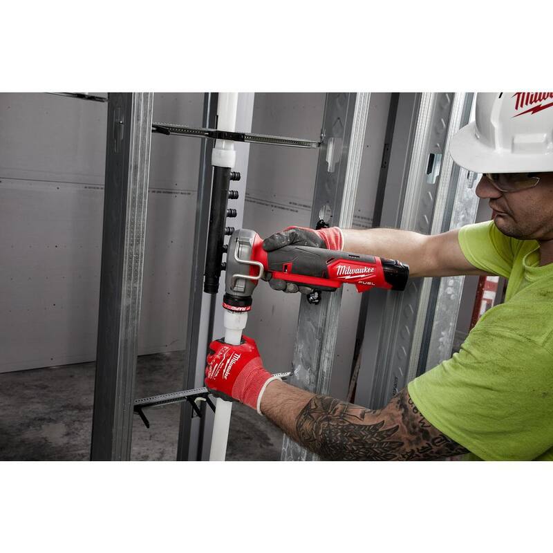 Milwaukee M12 FUEL 12V Lithium-Ion Brushless Inalámbrico 1/4 pulgadas Impact Driver y Herramienta Expansora ProPEX con cabezales de expansor de 1/2 a 1 pulgada - 3453-20-2532-20