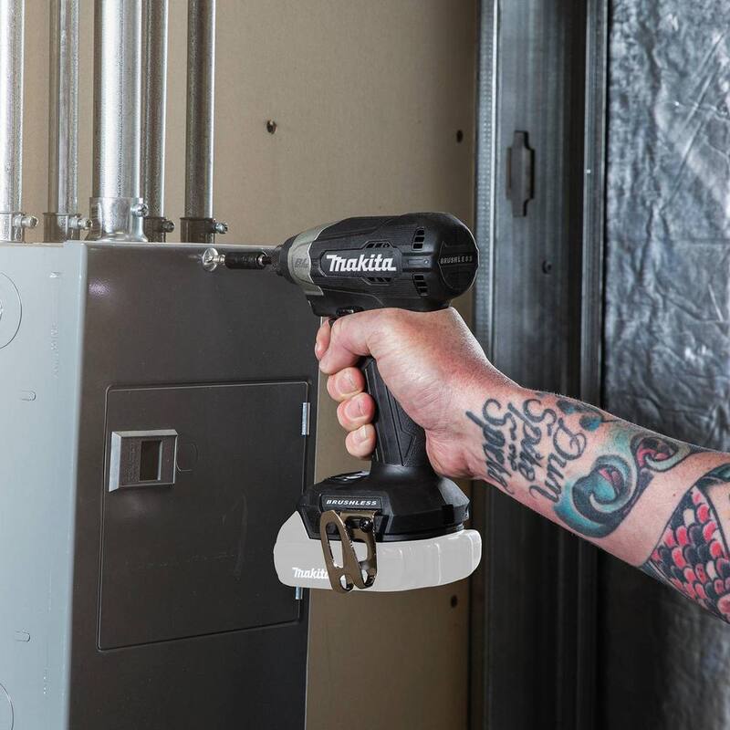 Makita 18V LXT Sub-Compact Lithium-Ion Brushless Cordless Impact Driver (Herramienta solamente) - XDT18ZB