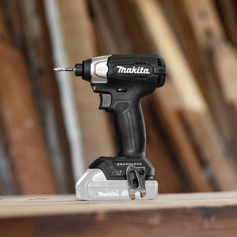 Makita 18V LXT Sub-Compact Lithium-Ion Brushless Cordless Impact Driver (Herramienta solamente) - XDT18ZB