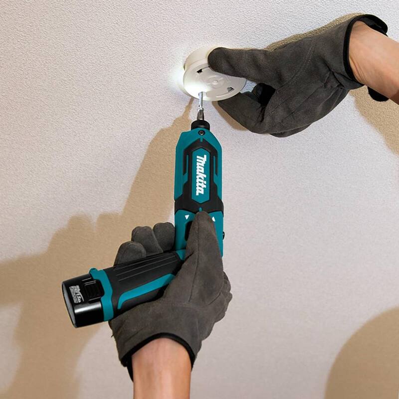 Juego de destornillador de impacto inalámbrico de 1/4 de pulgada con batería de iones de litio de 7.2V - TD022DSE de Makita