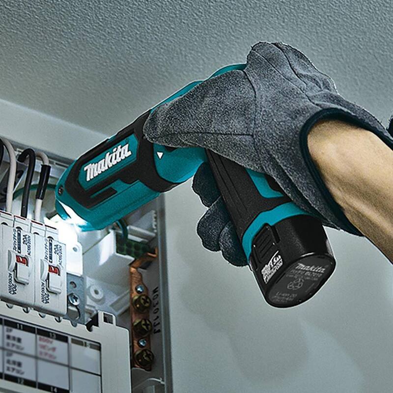 Juego de destornillador de impacto inalámbrico de 1/4 de pulgada con batería de iones de litio de 7.2V - TD022DSE de Makita
