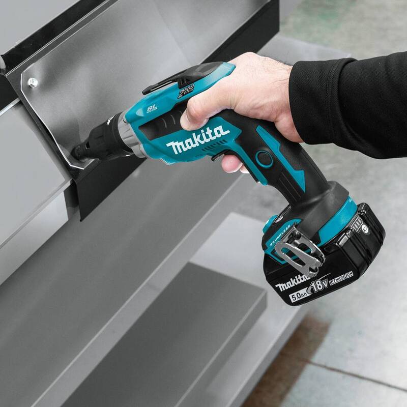 Kit Destornillador Inalámbrico con Cepillo sin Escobillas de 18V y 5.0 Ah LXT de Iones de Litio a 2500 RPM - XSF05T