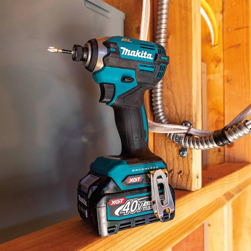 Kit de destornillador de impacto inalámbrico sin escobillas de 4 velocidades Makita 40V max XGT (2.5Ah) - GDT02D