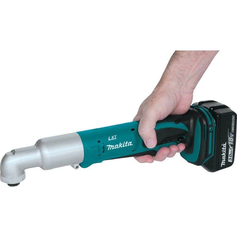 Kit de controlador de impacto angular inalámbrico de 1/4 de pulgada Makita 18V LXT de iones de litio con (2) baterías de 3.0Ah, cargador y bolsa de herramientas - XLT01