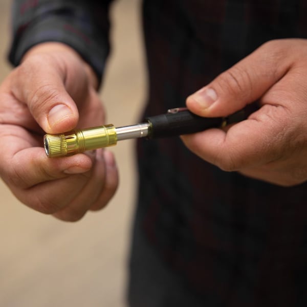 Klein Tools Multi-Bit Electronics Pocket Screwdriver, SAE, 4-In-1 #0, #00, 1/8 in, 3/32 in, 6 1/2 in L - 32614